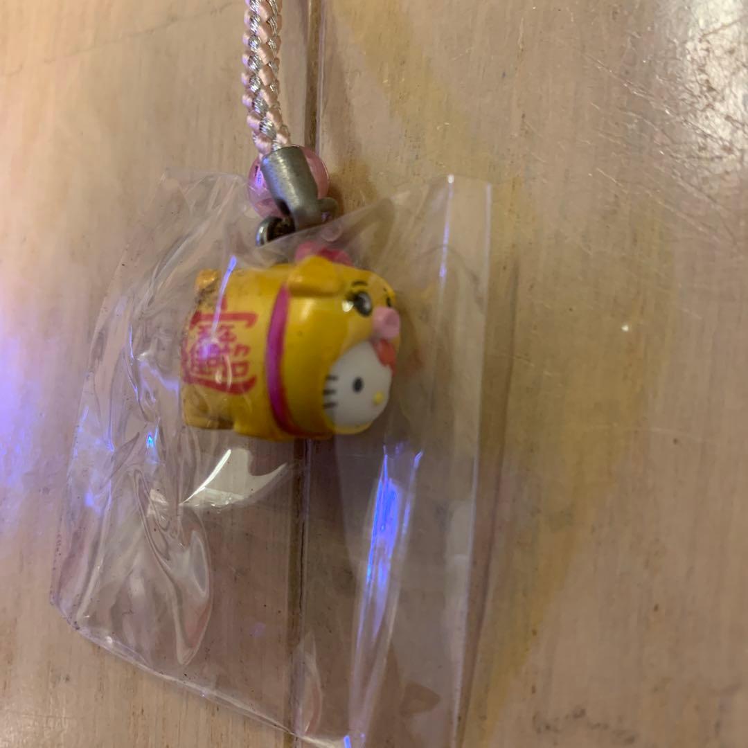 【レア】ご当地キティ　横浜限定　横浜中華街金豚バージョン　ハローキティ　根付