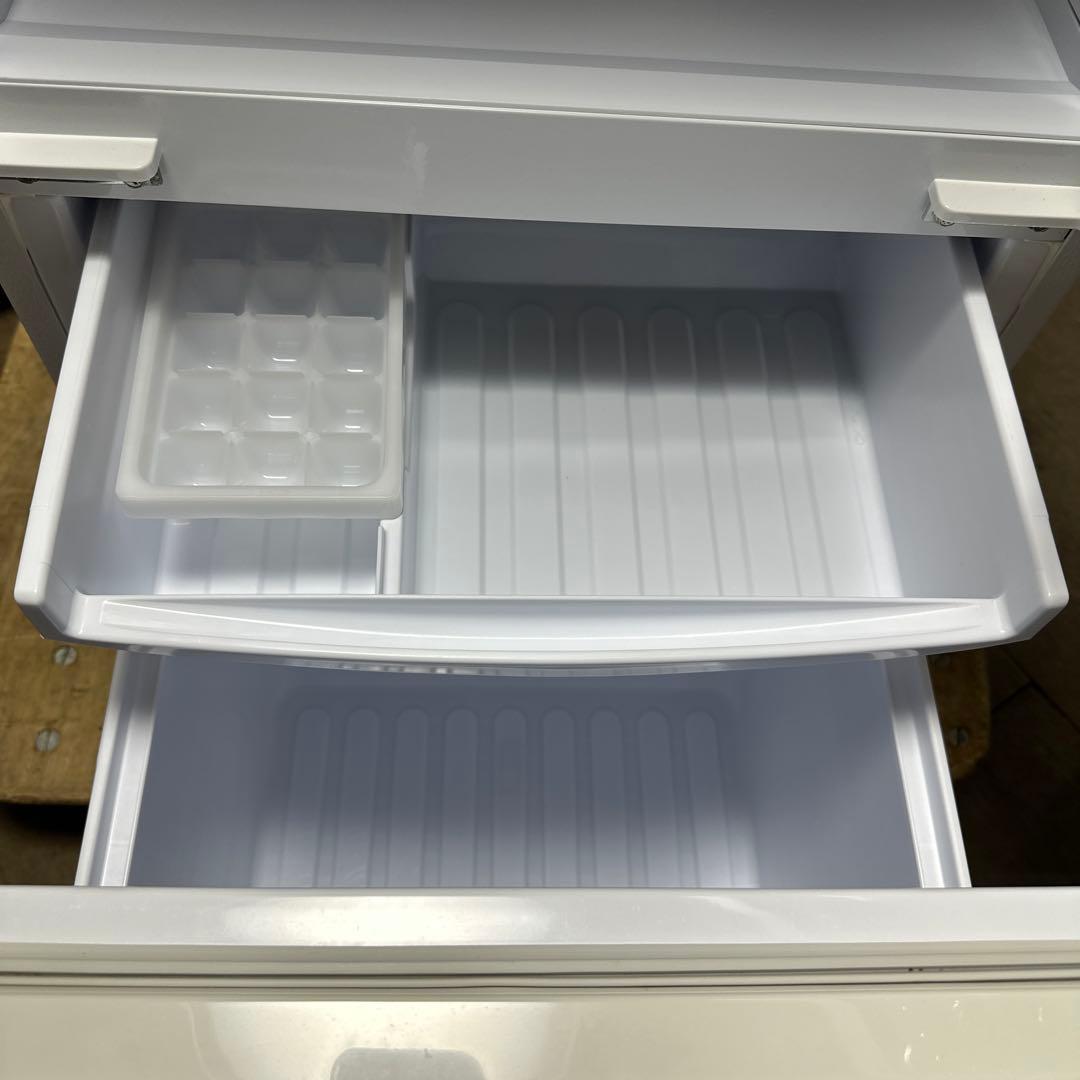 SHARP 冷蔵庫 ホワイト SJ-D14E-W （2019年式・137L)