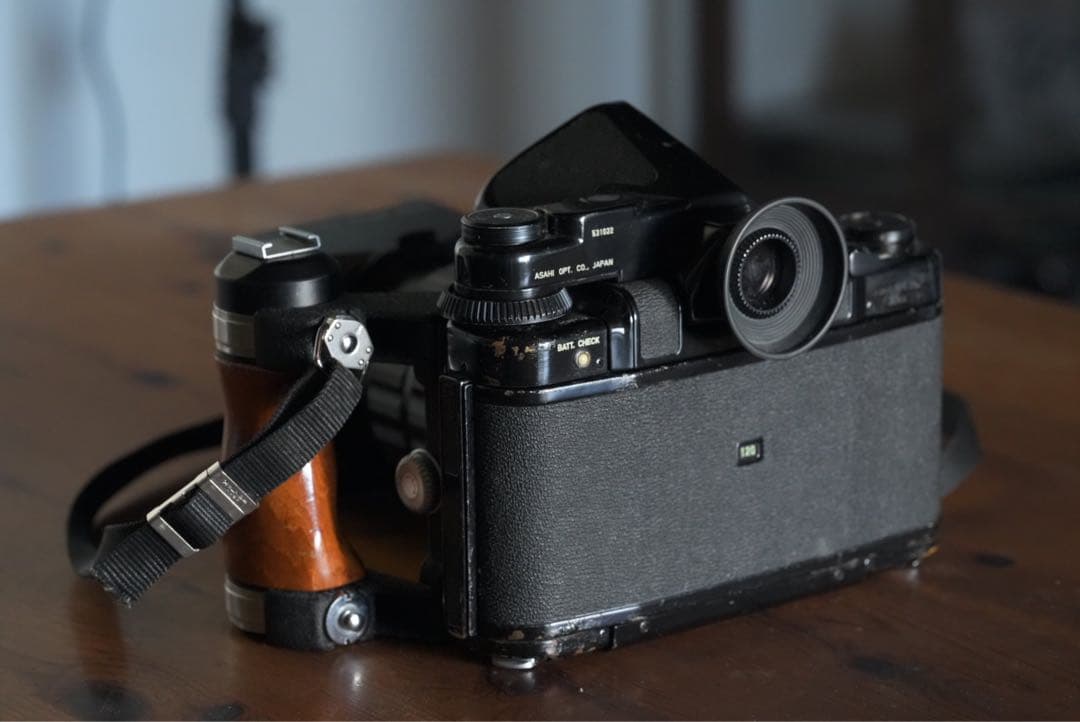 PENTAX 67 バケぺン（6×7後期ミラーアップありタイプ）　名機