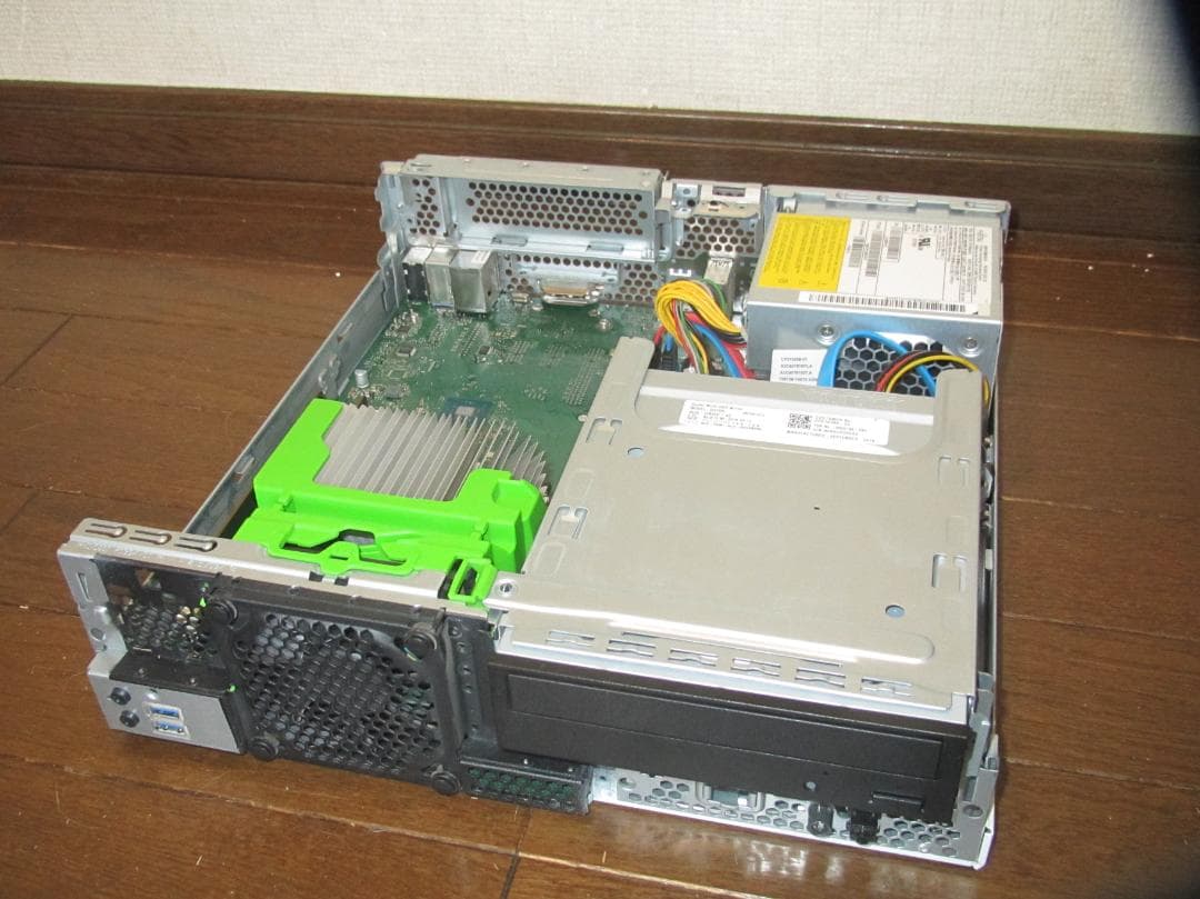 Windowsデスクトップ FUJITSU ESPRIMO D558 i3-9100/8GB/SD256G