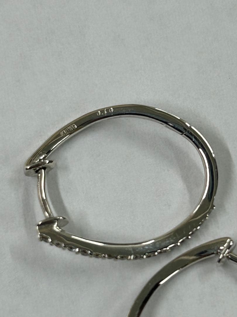 極美品 k18WG 中折れピアス ダイヤモンドピアス