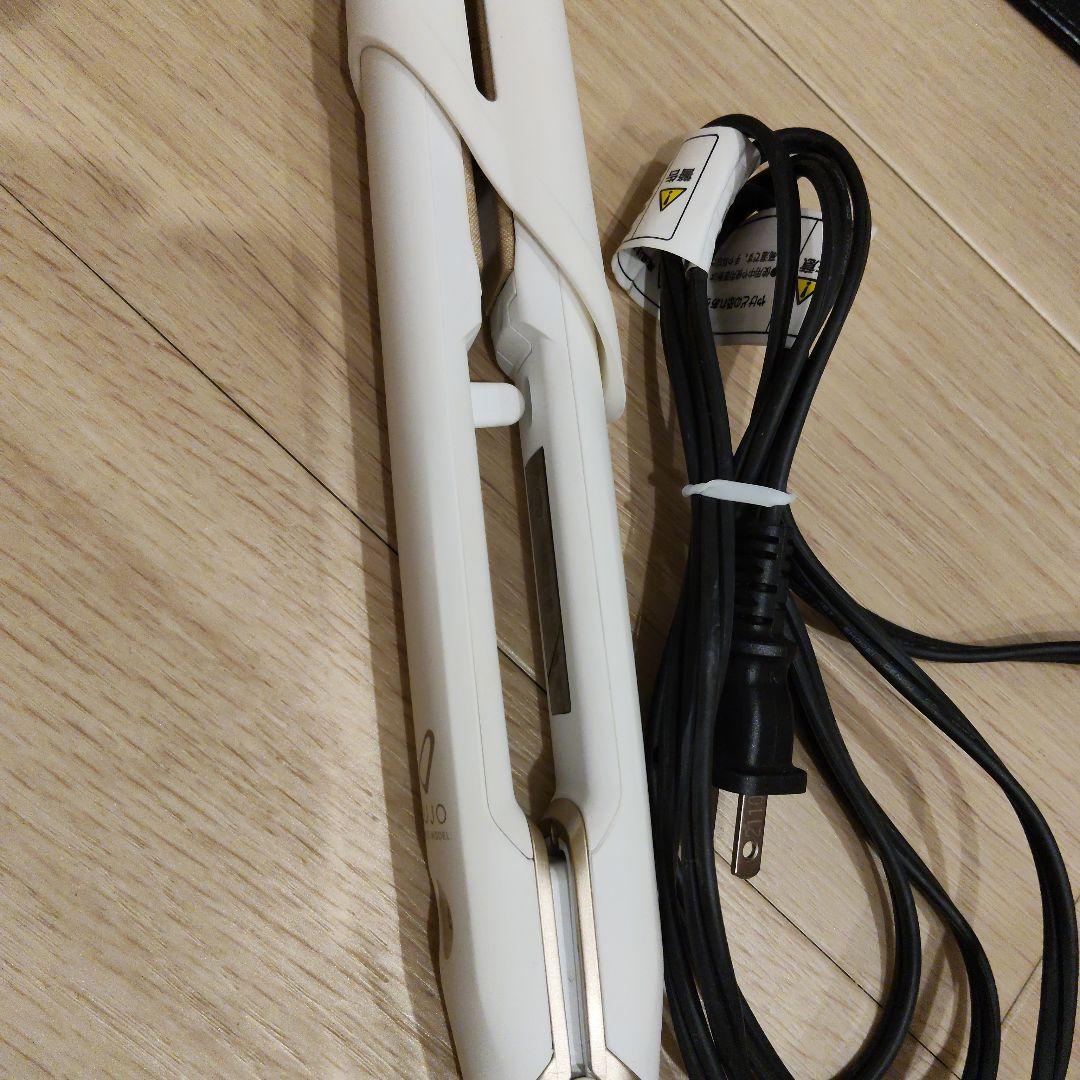 【美品】KINUJO W 海外兼用ストレートヘアアイロン