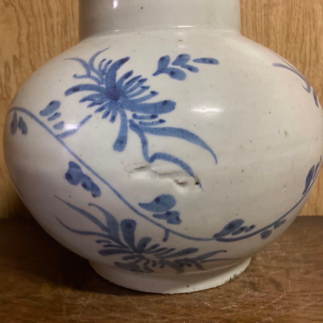 李朝　染付　壺　草花図