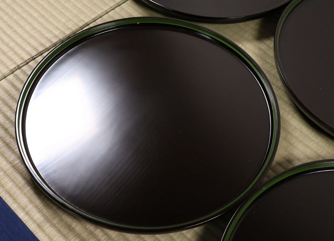 輪島塗 本堅地 黒塗 縁青漆 足付 丸膳 37.8cm 五客 木製【CM383