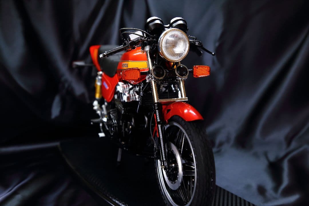 タミヤ1/6 HONDA CB750Fバリバリ伝説巨摩郡仕様　プラモデル完成品