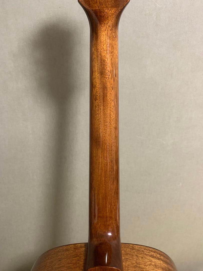 GUILD M-120 オール単板・マホガニー アコギ 底面にクリア浮きあり