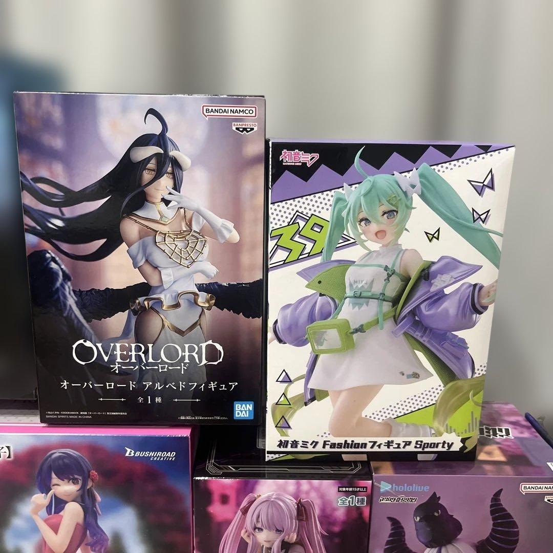 【匿名配送】ワンピースナルトドラゴンボール等プライズフィギュア18点まとめ売り！