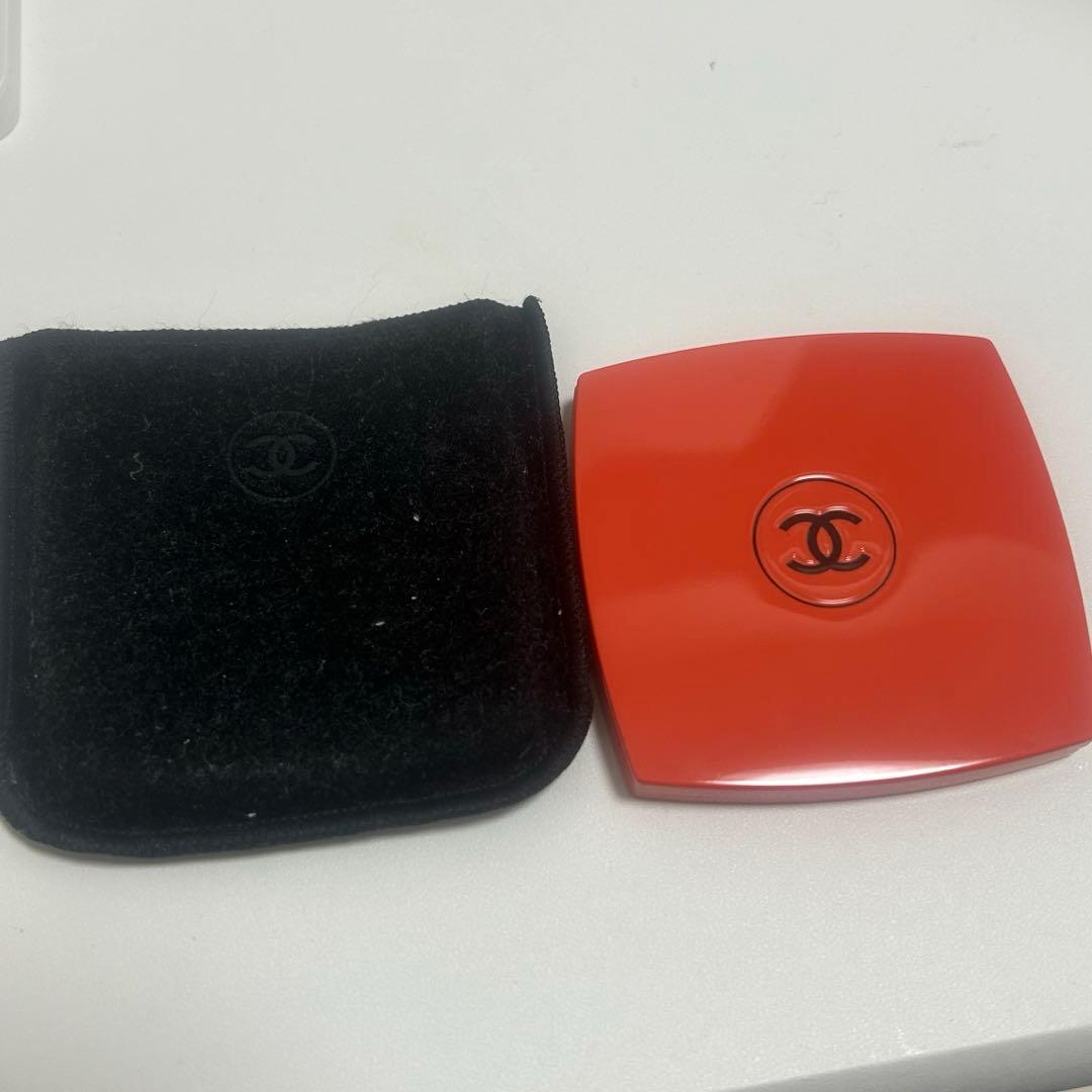 CHANEL コンパクトミラー　オレンジ