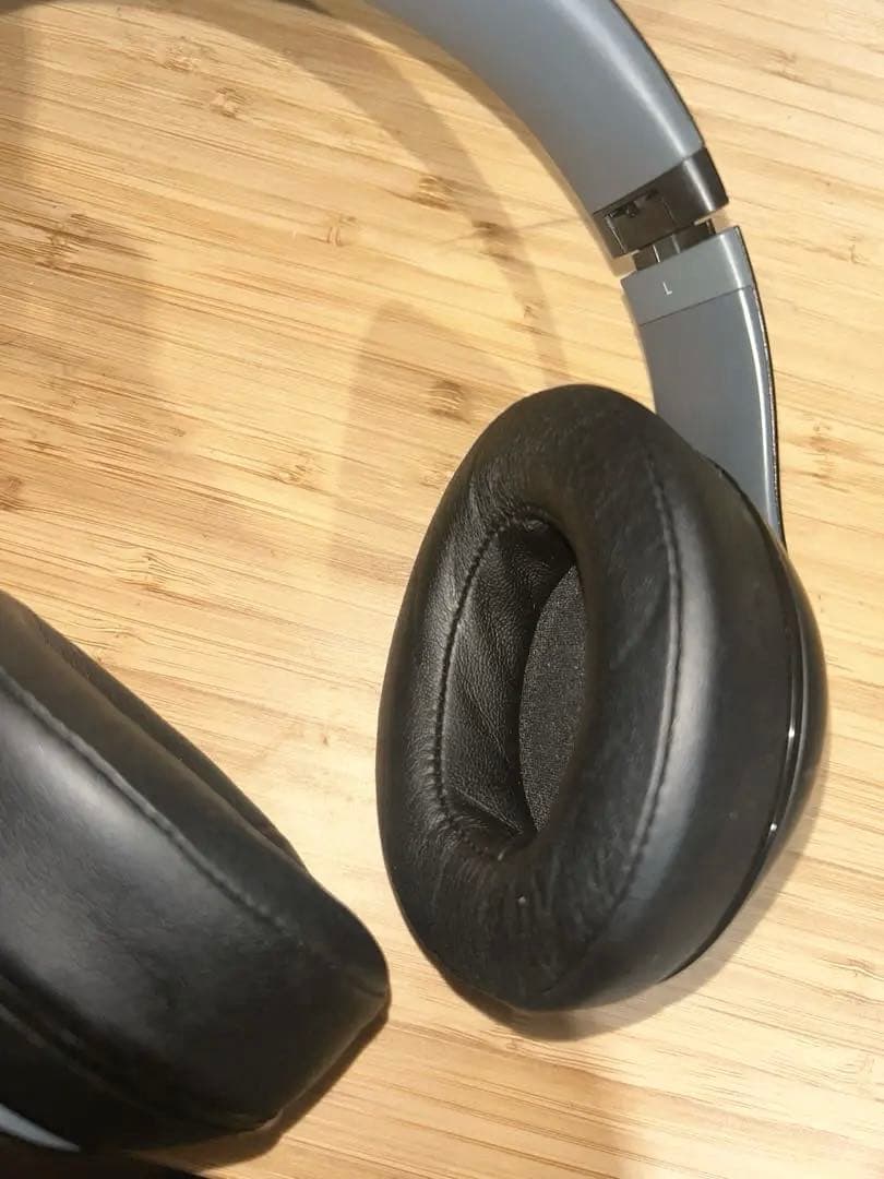 BeatsStudio2 ワイヤレスヘッドフォン レッドブラック ケース付き