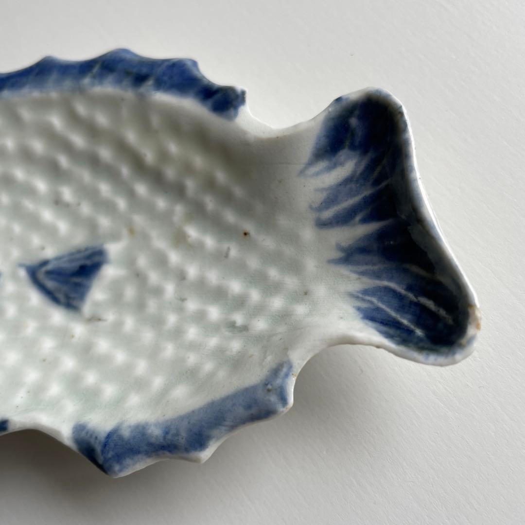 江戸時代中期・古伊万里「魚型染付豆皿」骨董・希少