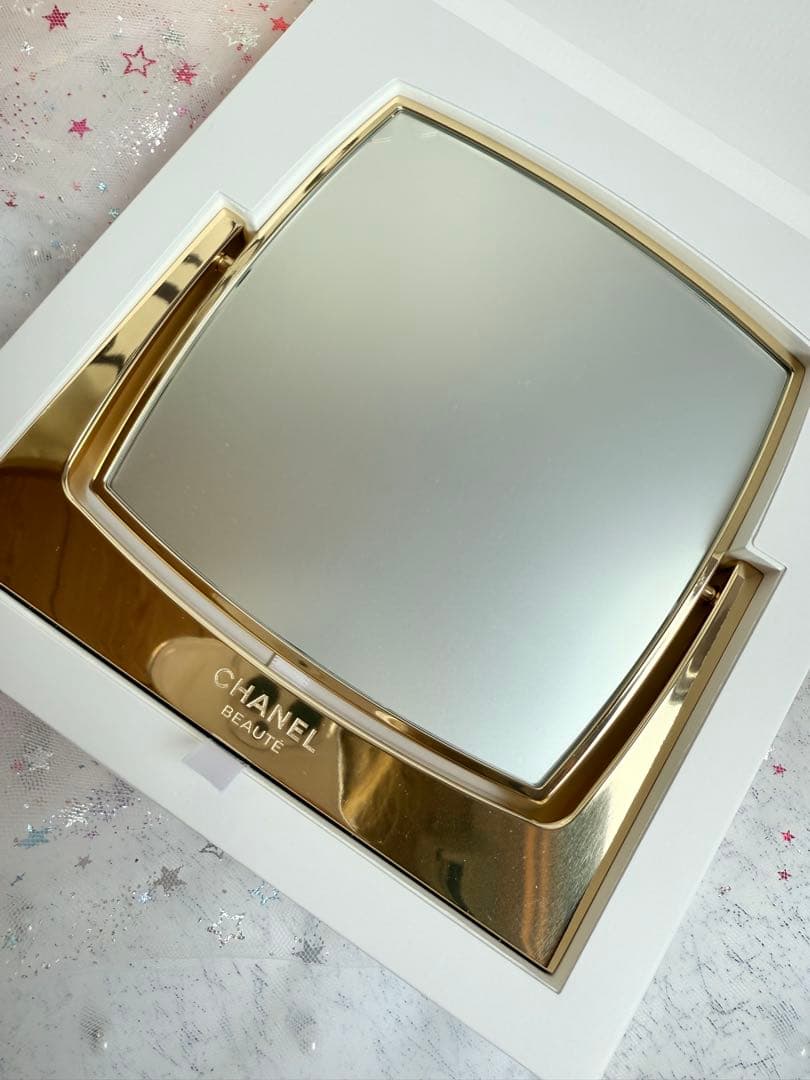 シャネル　CHANEL ゴ―ルドスタンドミラー海外限定