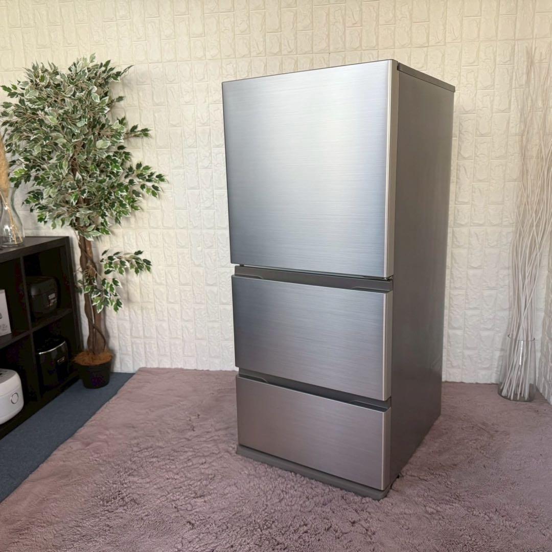 ふるふる ✨アクア　冷蔵庫　AQR-26R（N）　2024年　美品