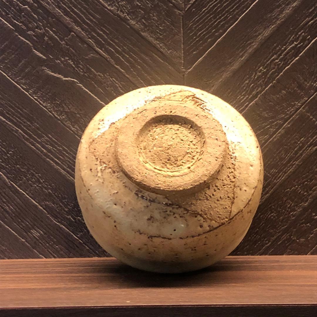 2点ロディ◾️蔵から焦がしミルクティー色の美しい釉薬の抹茶茶碗が出て来た。