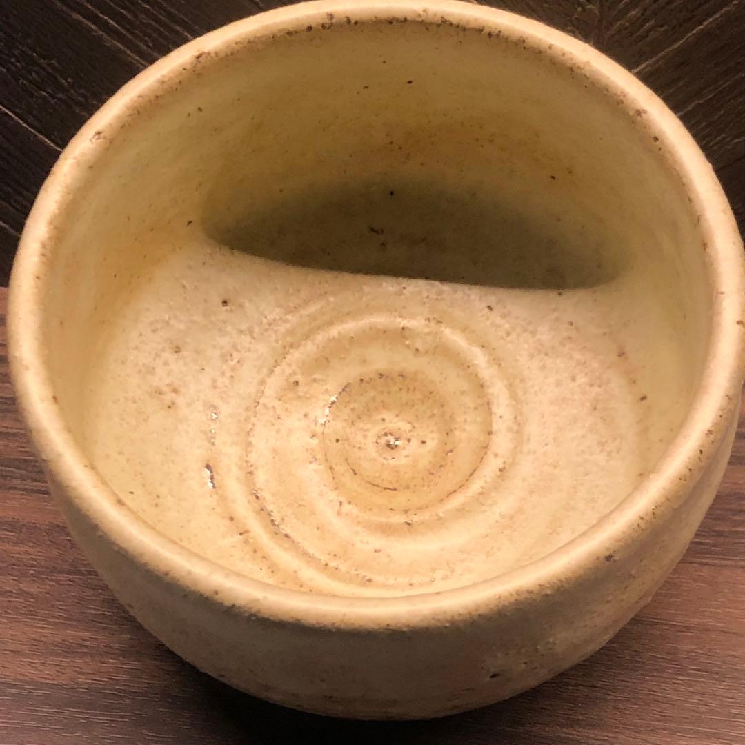 2点ロディ◾️蔵から焦がしミルクティー色の美しい釉薬の抹茶茶碗が出て来た。