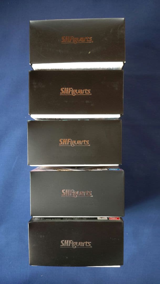 S.H.figuarts 真骨彫製法 仮面ライダークウガ ライジング 5体セット