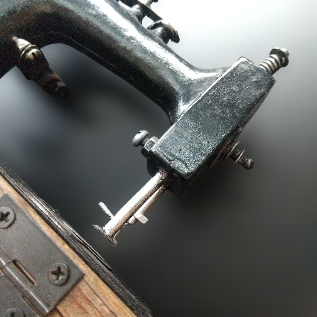 【 アンティーク 】 手動ミシン デザイン 小物入れ インテリア