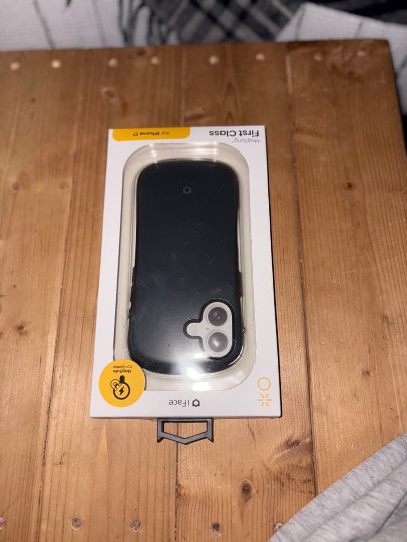 iFace First Class ケース for iPhone 13 ブラック