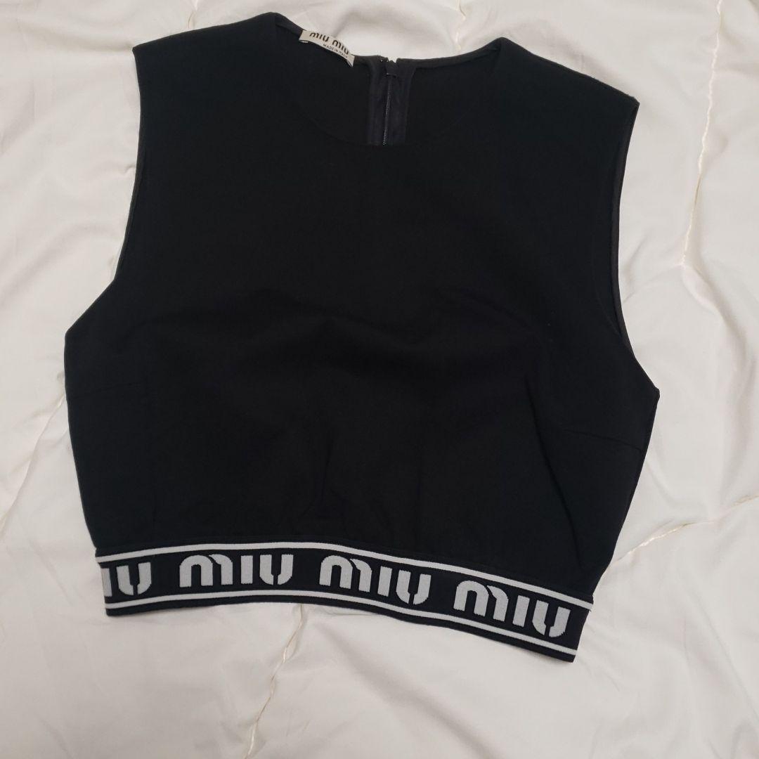 Miumiu ロゴ　タンク