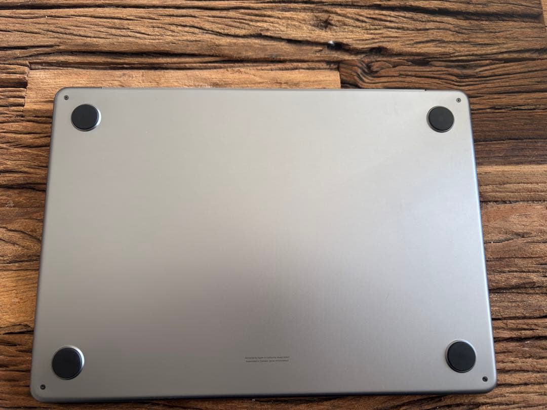 M2MacBookAir 13インチ メモリ8GB michi