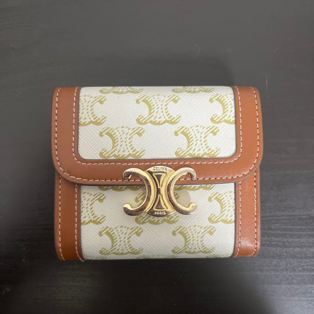 CELINE 三つ折り財布