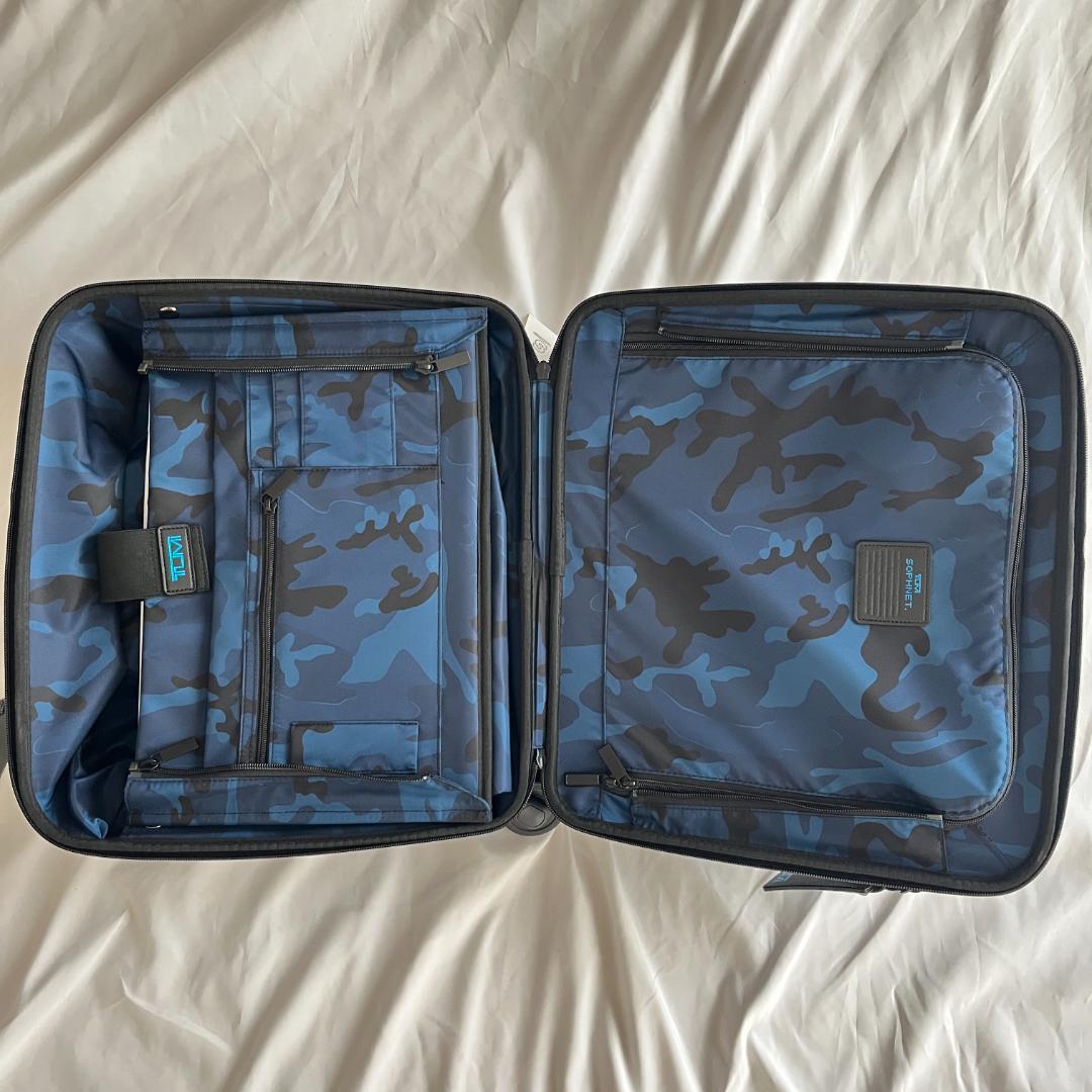 未使用 トゥミ×ソフネット スーツケース ポリカーボネート 機内持込 ネイビー