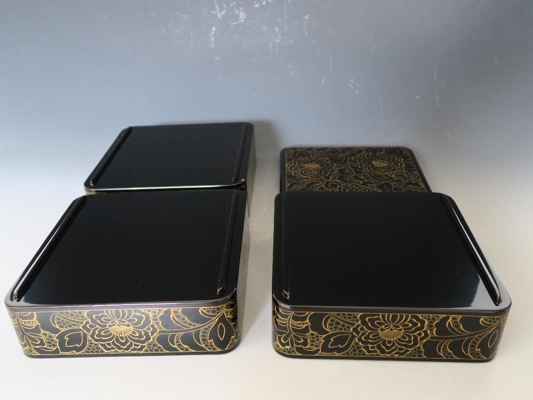 【輪島塗】沈金牡丹彫 三段重箱 六五重 内朱塗 天然木 共箱