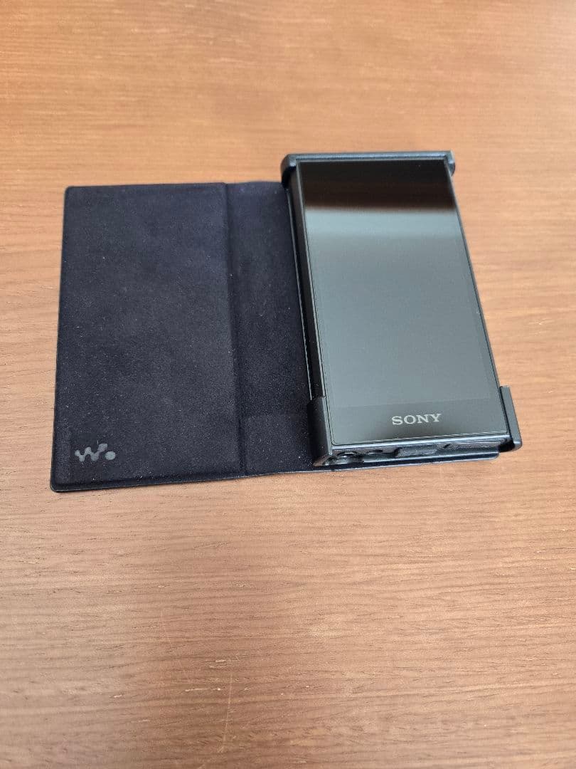 NW-A306 [32GB]　ブラック 純正ソフトケース・保護フィルム付き