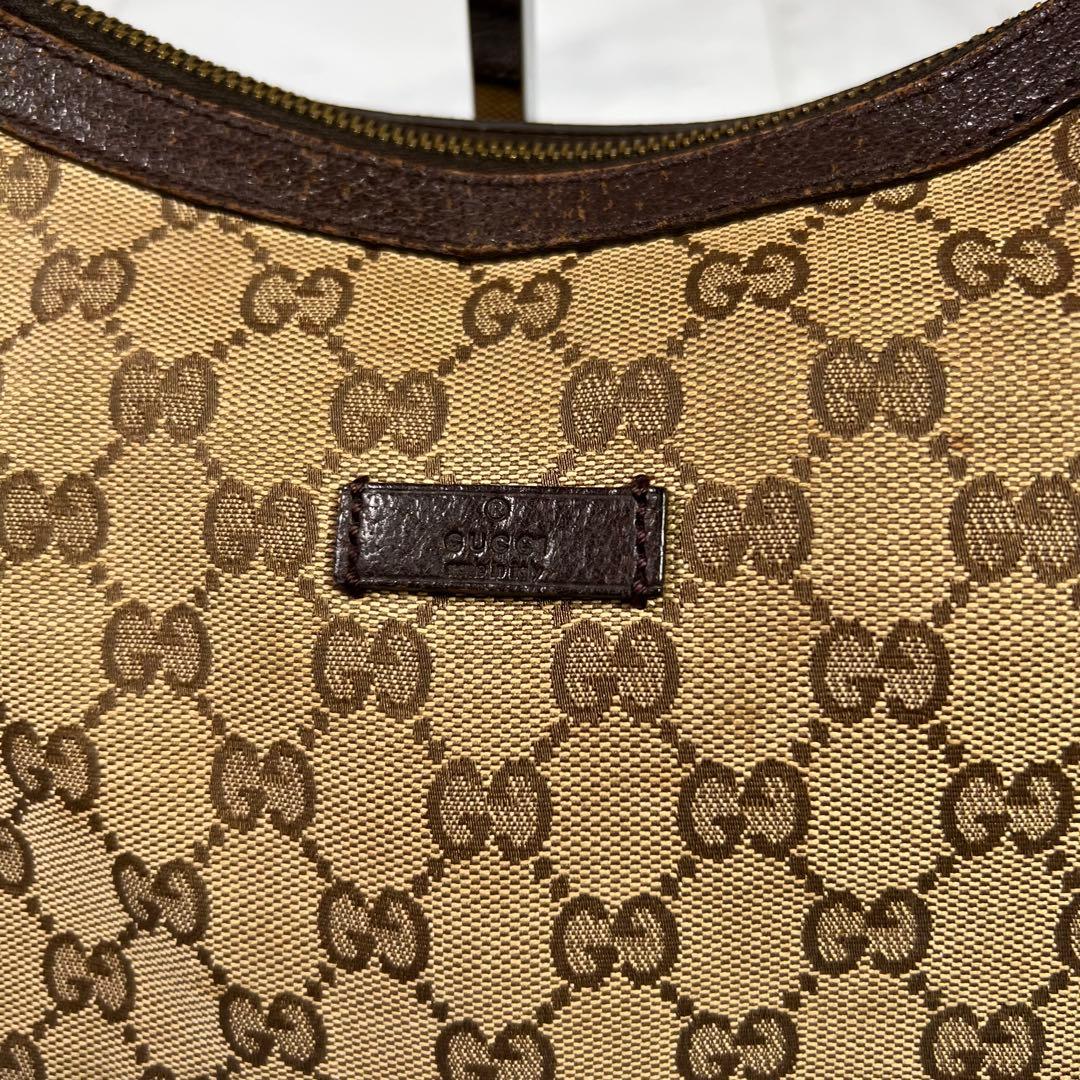 GUCCI グッチ シェリーライン ショルダーバッグ ハーフムーン型 GG柄