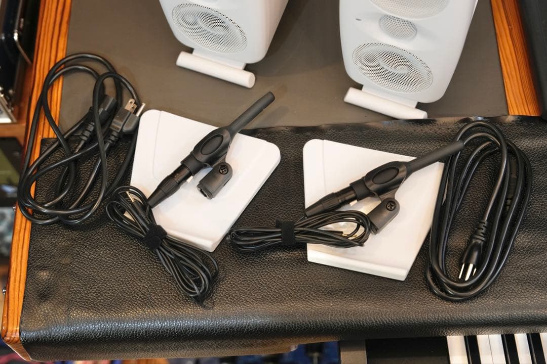 IK Multimedia iLoud MTM 初代 2本ペア ホワイト