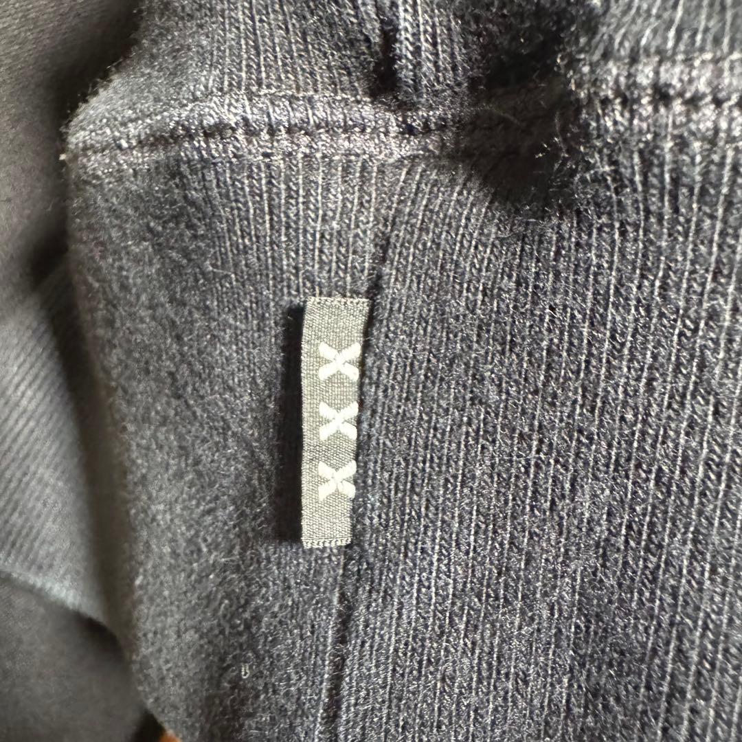 ★極美品★ ゴッドセレクションXXX　センター刺繍ロゴ　　　Lサイズ