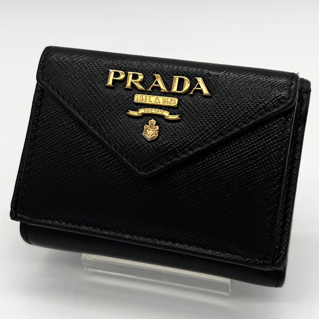 【極美品✨】 プラダ 三つ折り財布 付属品完備 サフィアーノメタル ブラック 黒