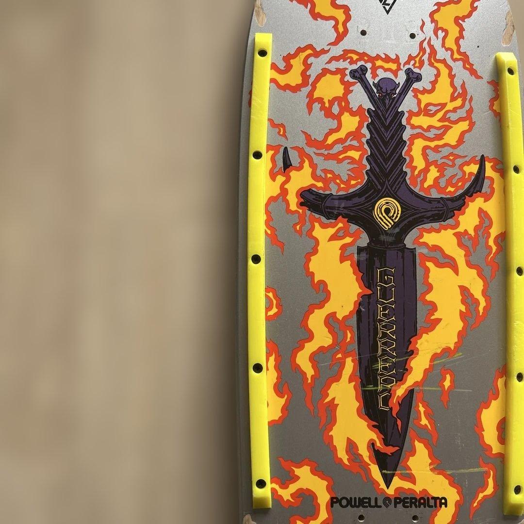 Powell Peralta  Guerrero デッキ