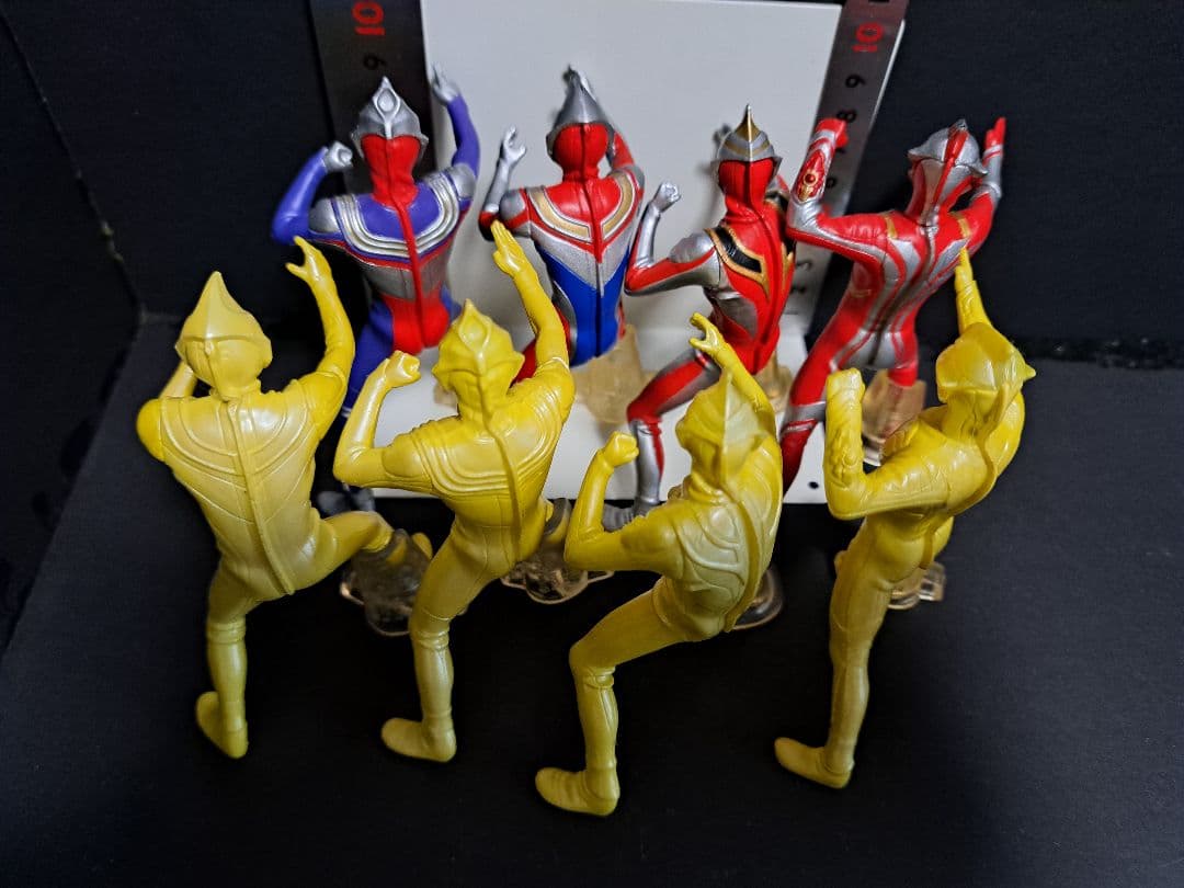 バンダイHDM創絶「超ウルトラ8兄弟」ノーマル・グリッター16体セット