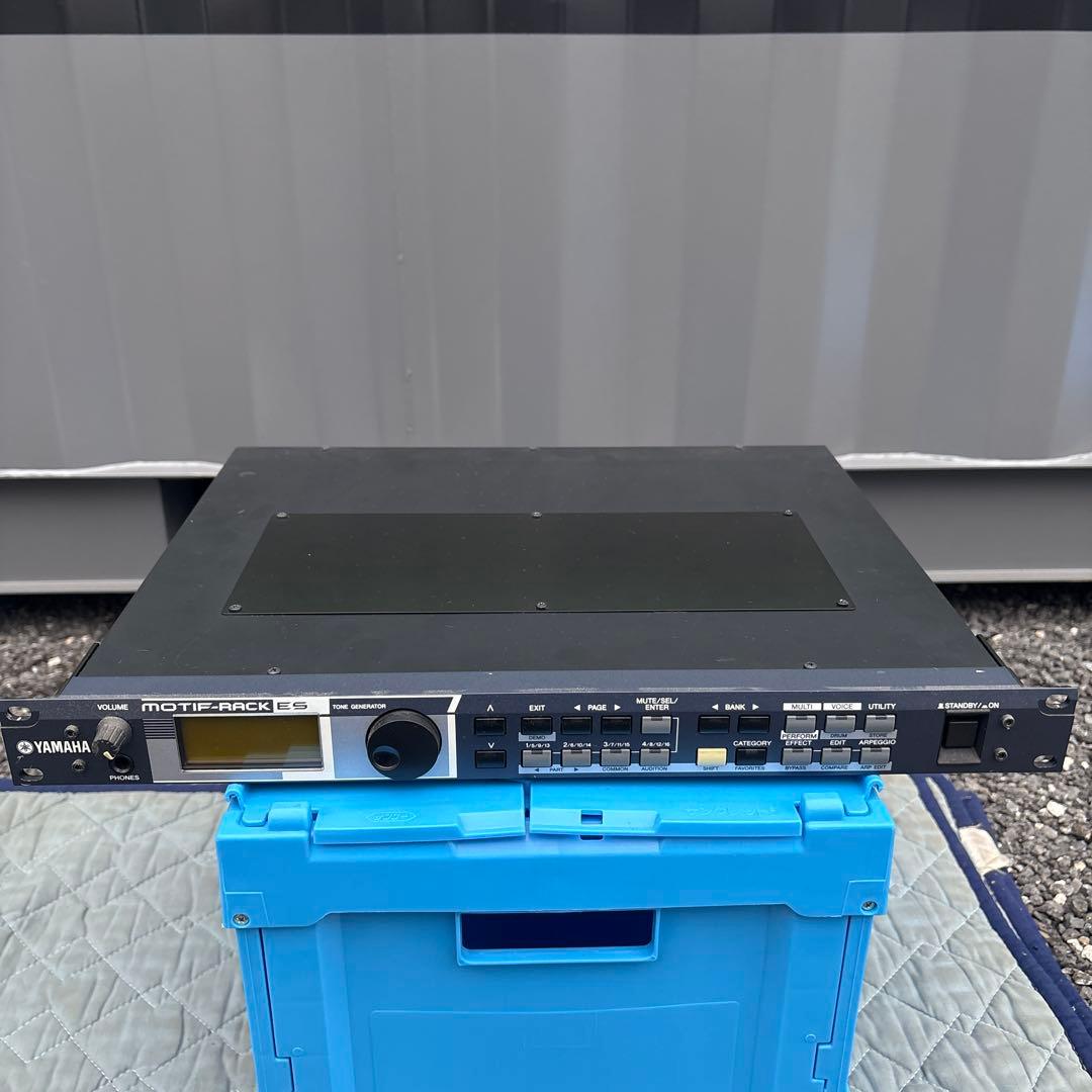 カ*ん様 YAMAHA motif-rack ES 本体