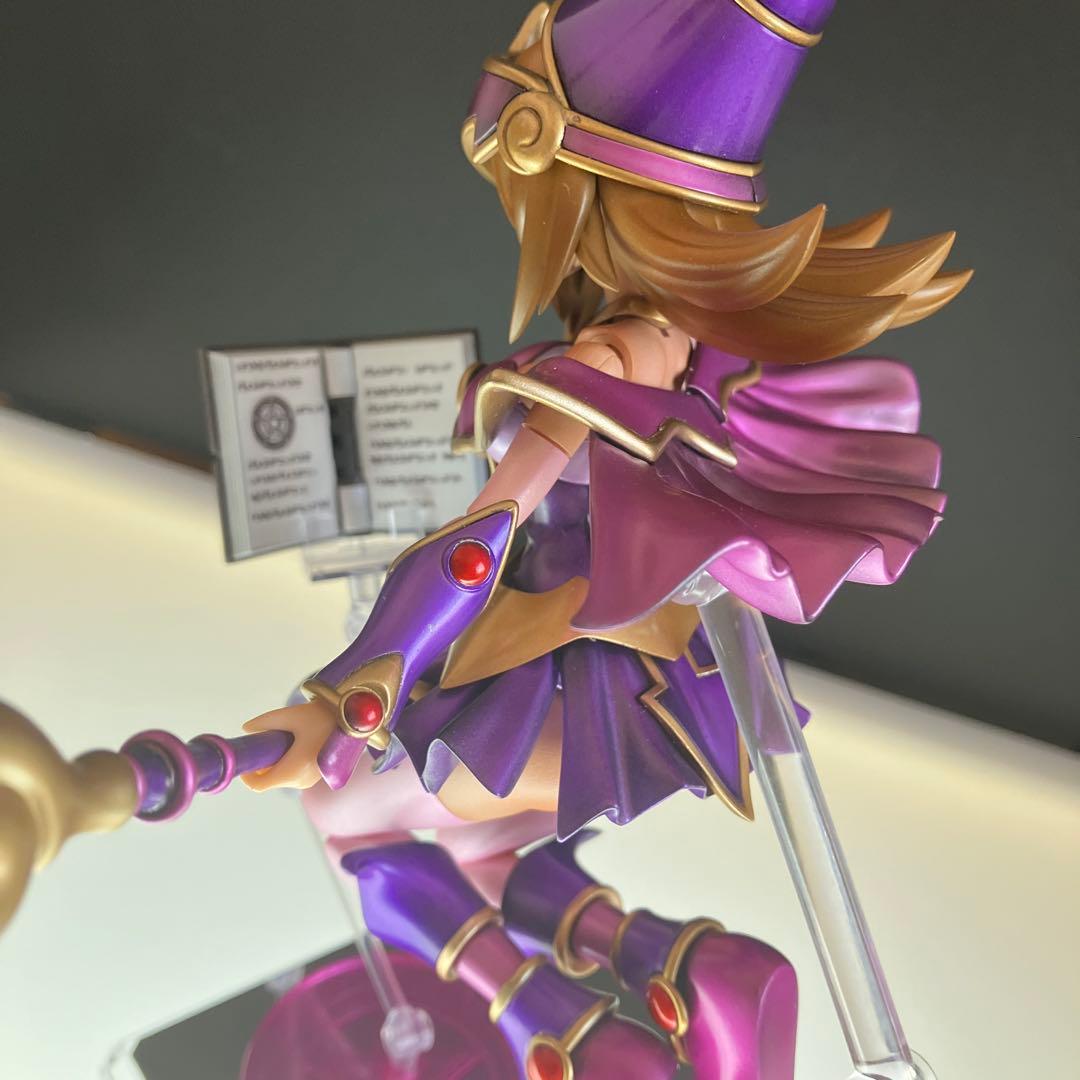 【塗装済】CFG ブラック・マジシャン・ガール 【完成品】