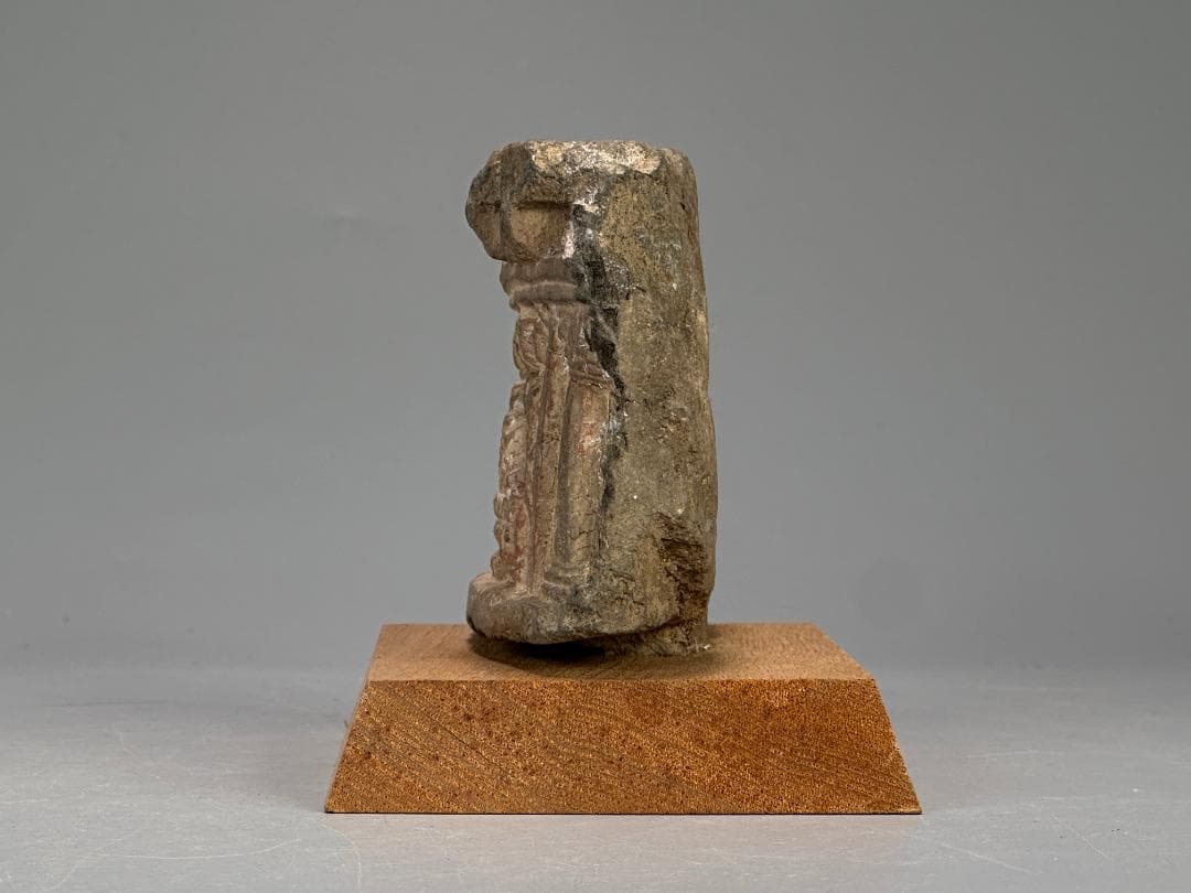 仏教美術石彫　2～3世紀陀羅　ガンダーラ　浮彫断片　仏教叙事　摩耶夢　片岩彩色痕