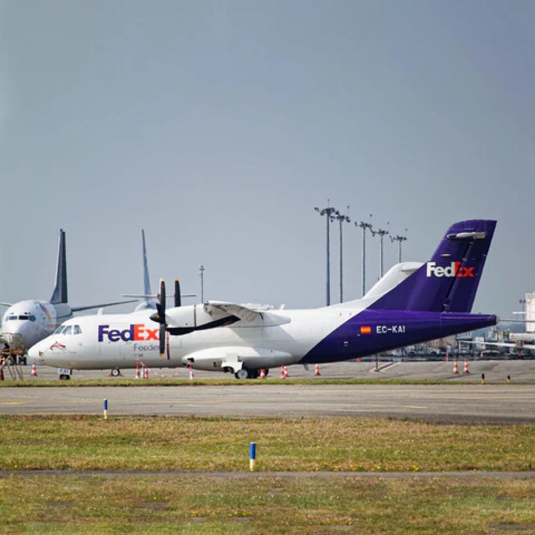 航空機・ヘリコプター FedEx Aviationtag ATR42-30