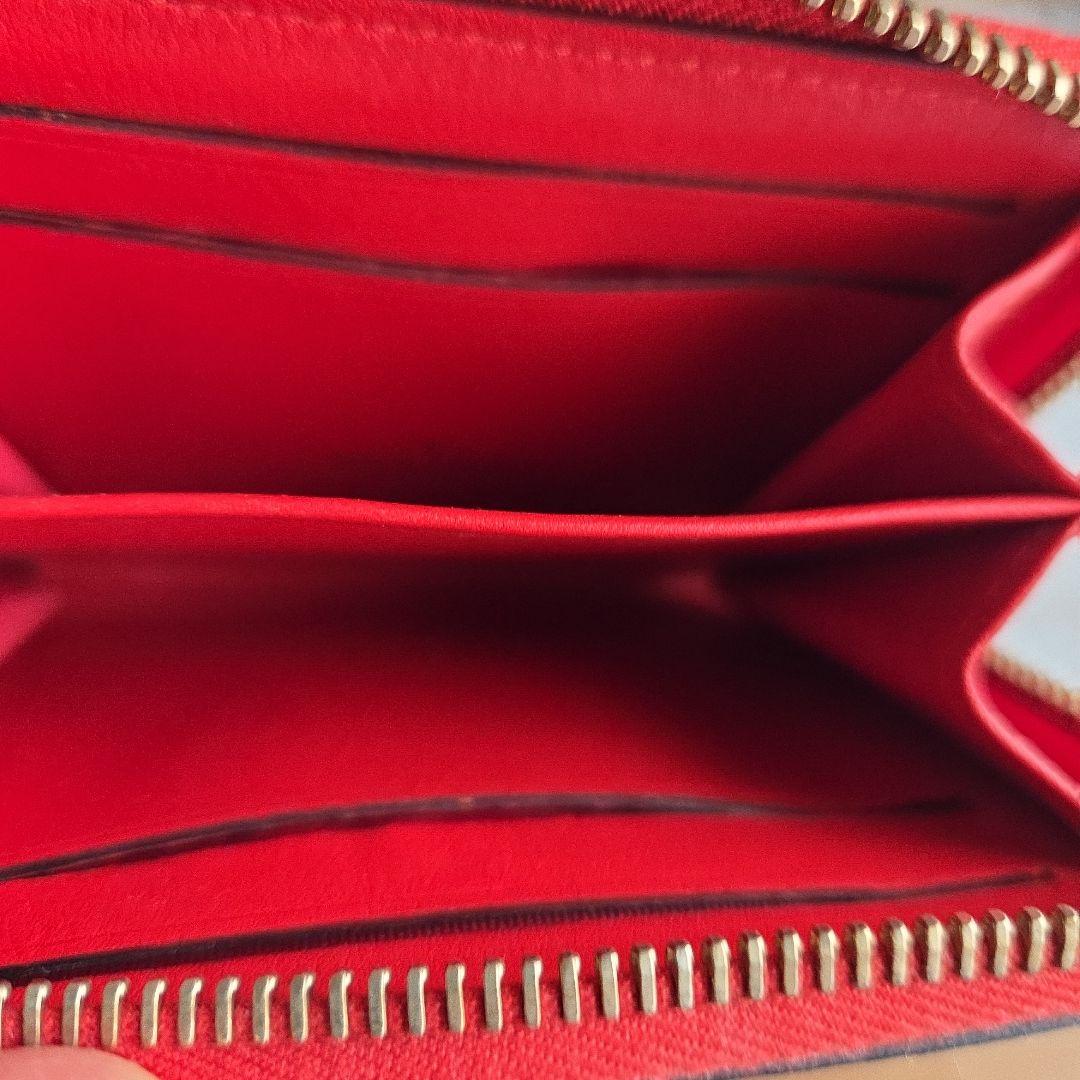 VALENTINO ヴァレンティノ　ロックスタッズ　ケース