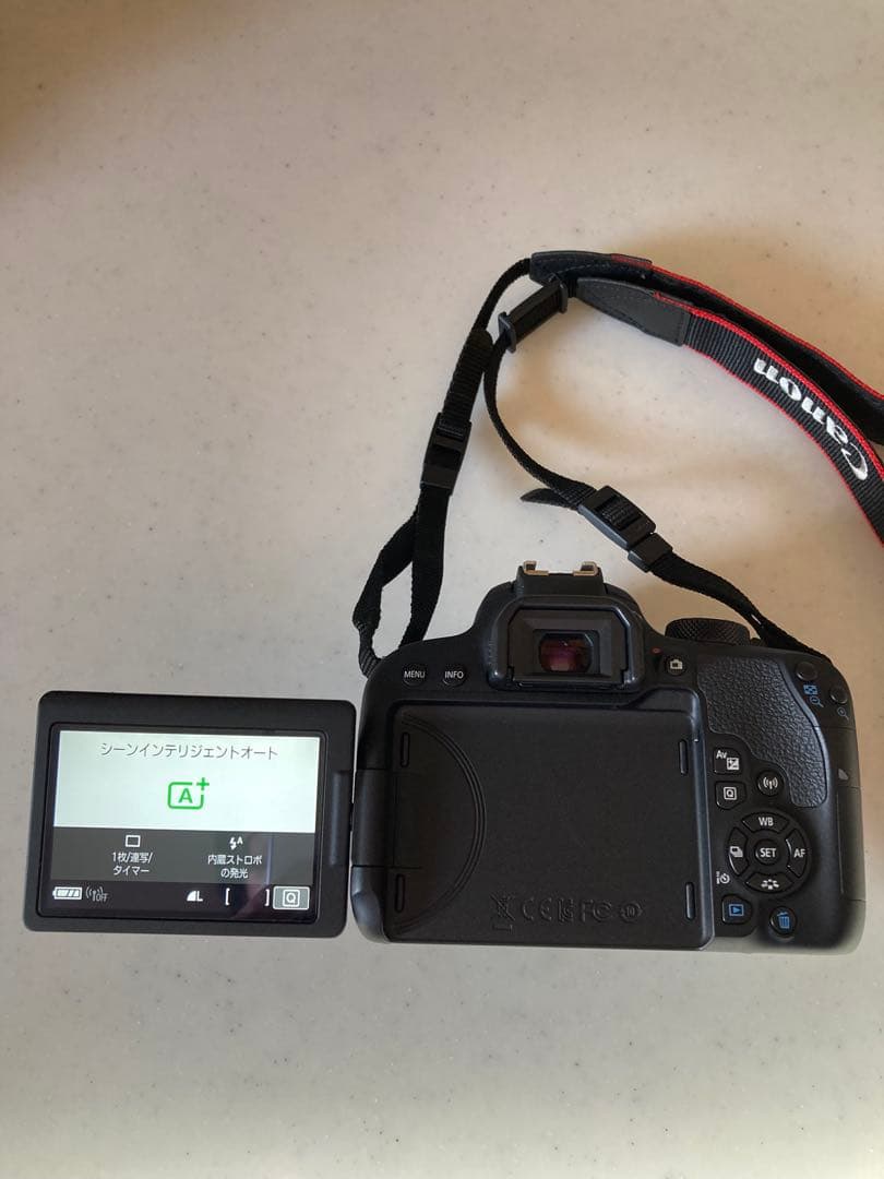 Canon EOS Kiss X9 iデジタル一眼レフカメラ