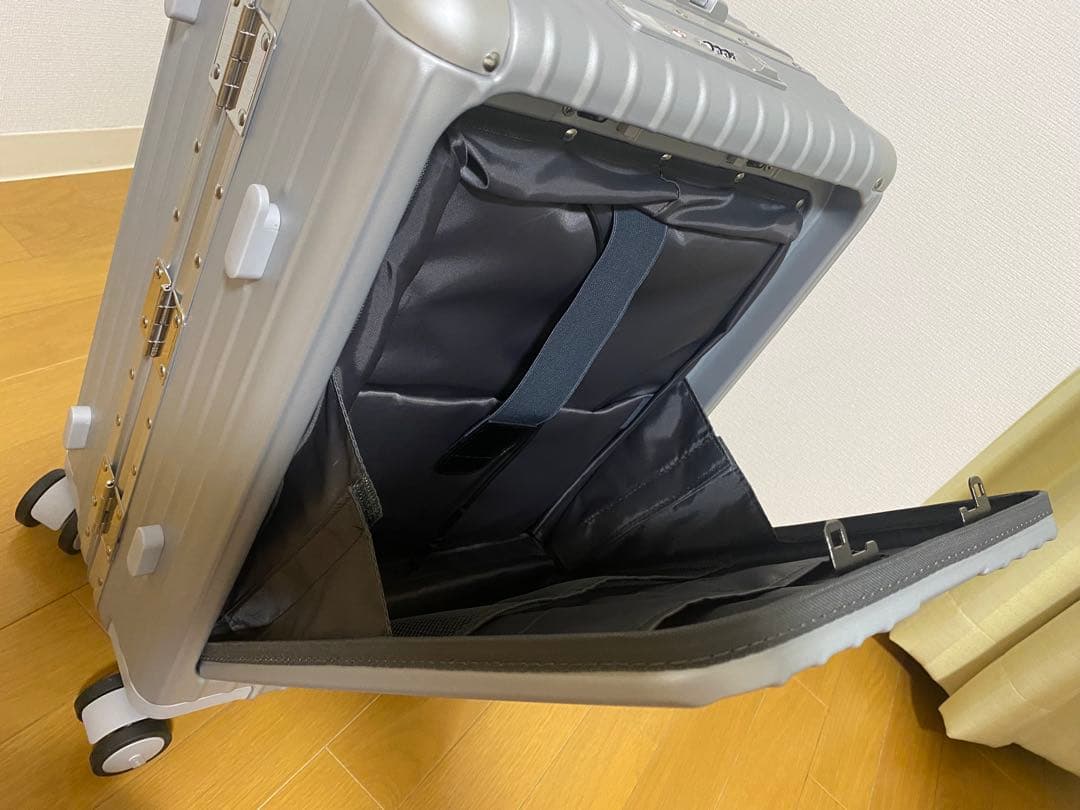 リベティキャリーケースSサイズ 新品未使用　純正カバー&キャスターカバー付