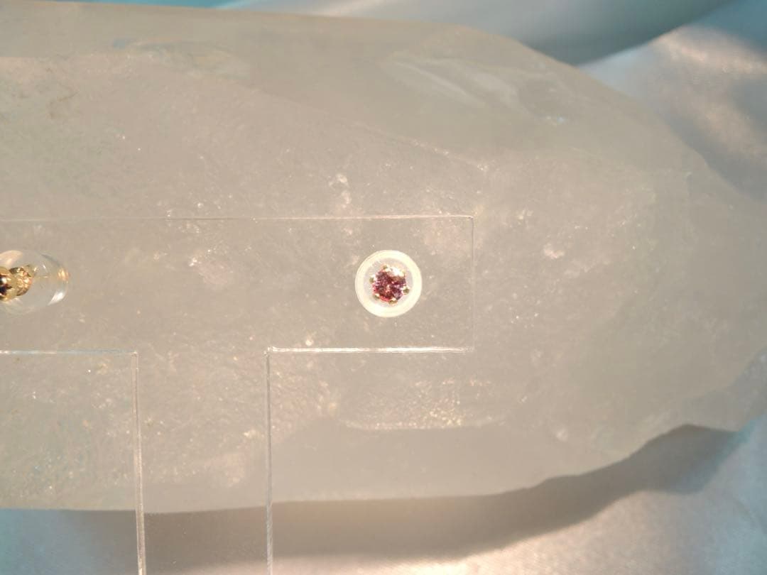 ☆ 吉宗 ☆K18YG天然アレキサンドライトピアス