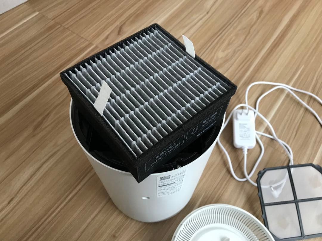 シャープ 空気清浄機 FU-RC01-W プラズマクラスター7000搭載 6畳