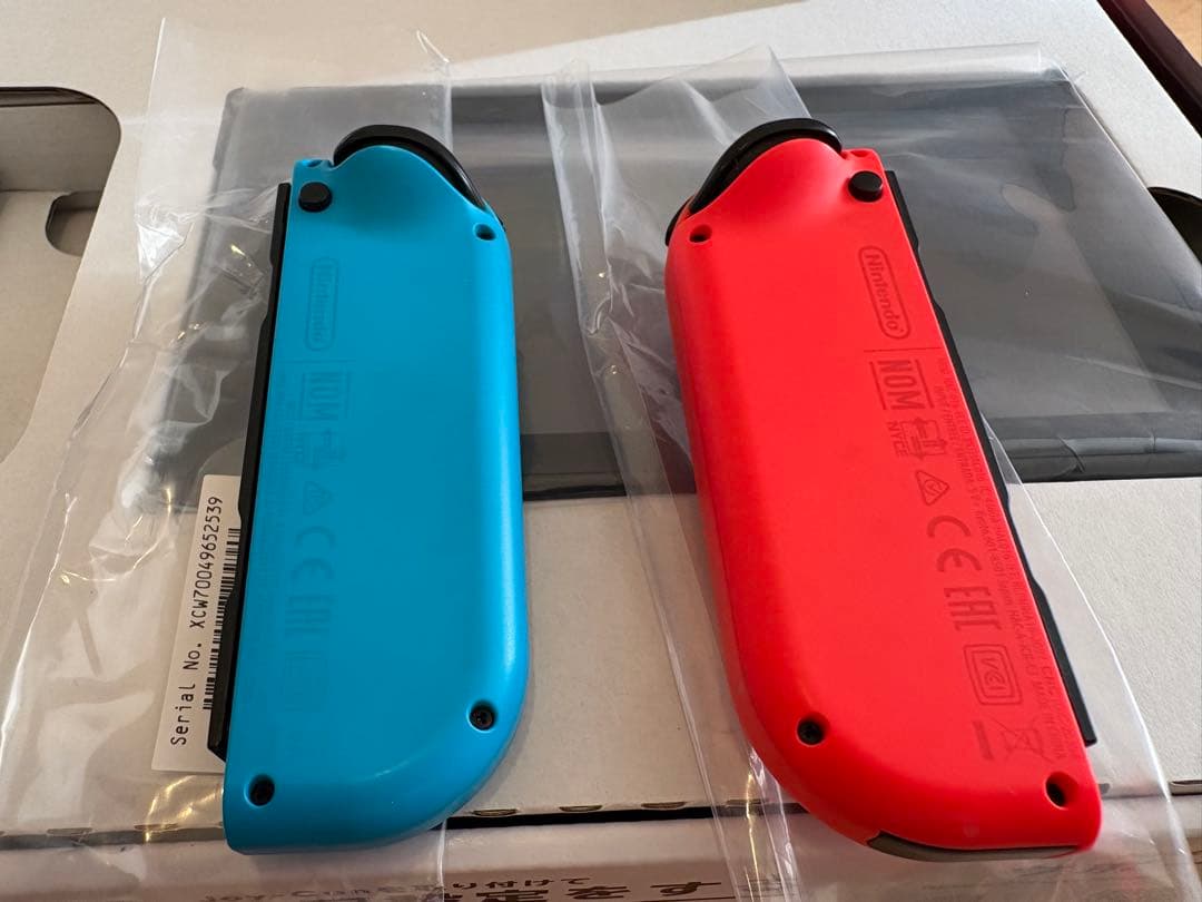 【おまけ付き】Nintendo Switch 本体 ネオンブルー／ネオンレッド