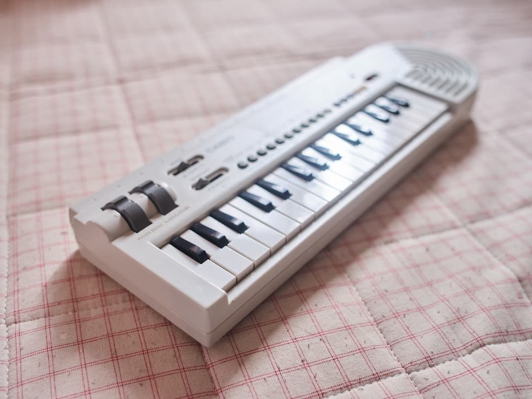 CASIO GZ-5 MIDI キーボード 美品・レア・ロングセラー ・レトロ