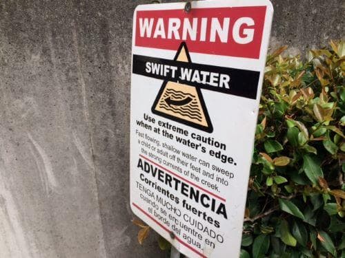 サーフィン ジャンク看板　WARNING　SWIFT