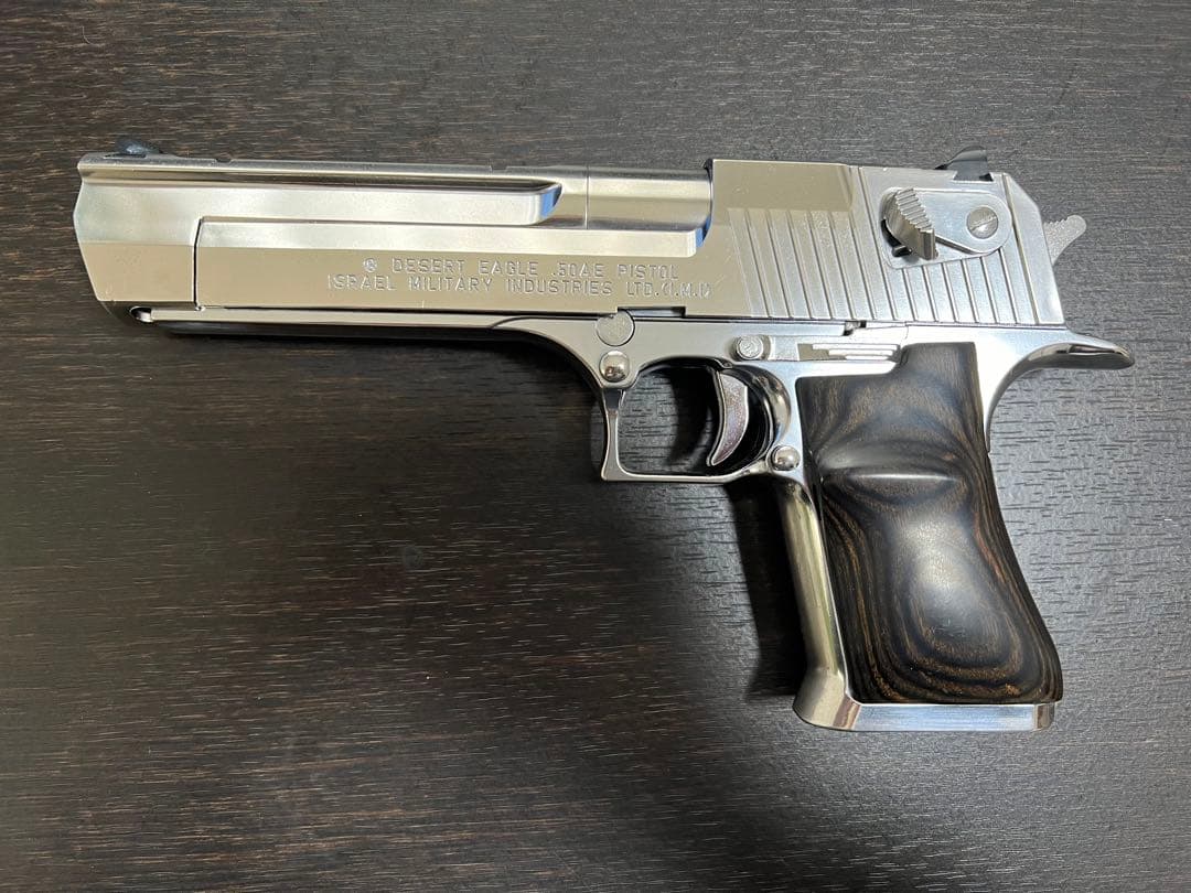 デザートイーグル.50AE クロームステンレスモデル　カスタム　マガジン3本