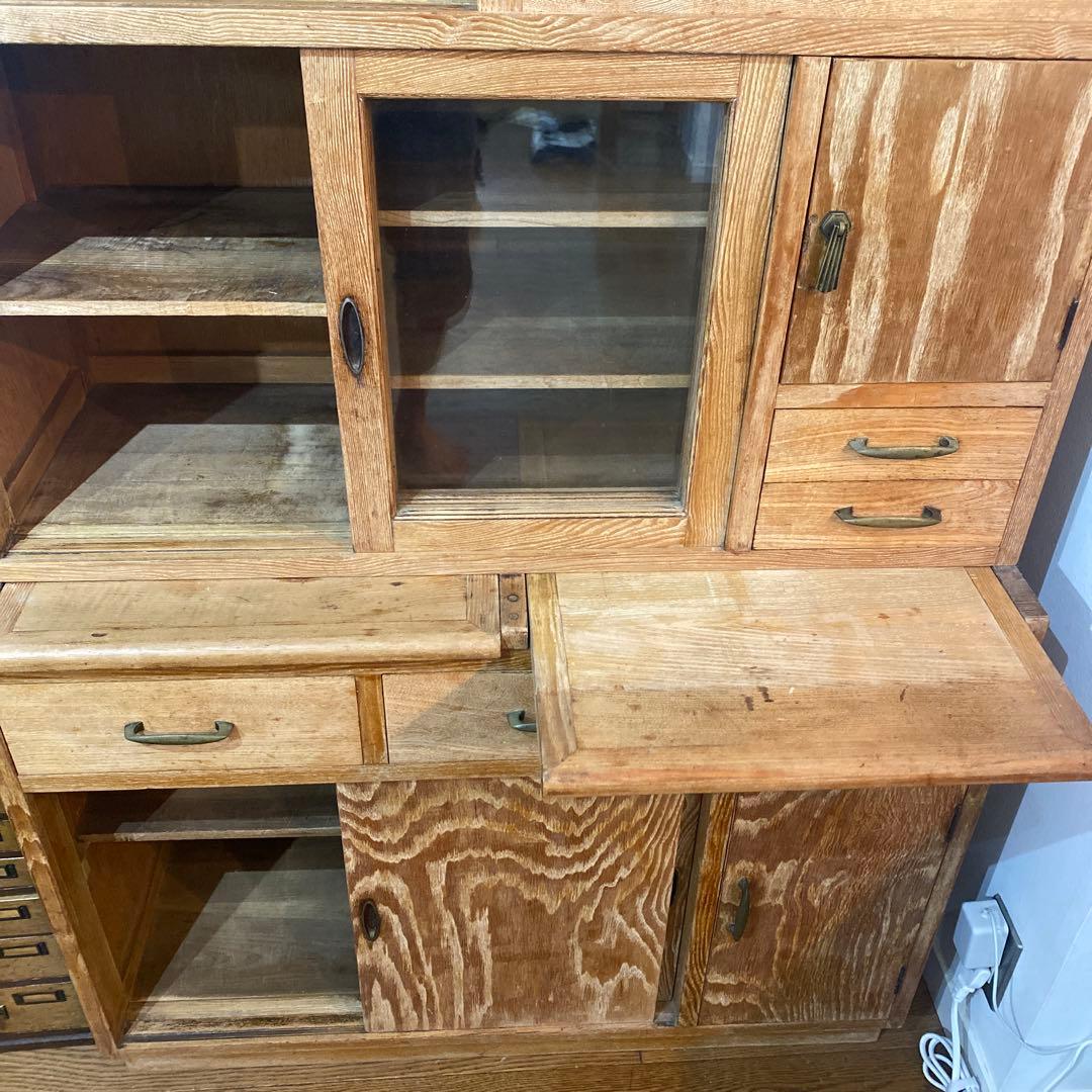 《値下げしました》昭和レトロ　アンティーク木製収納棚 ガラス扉付き