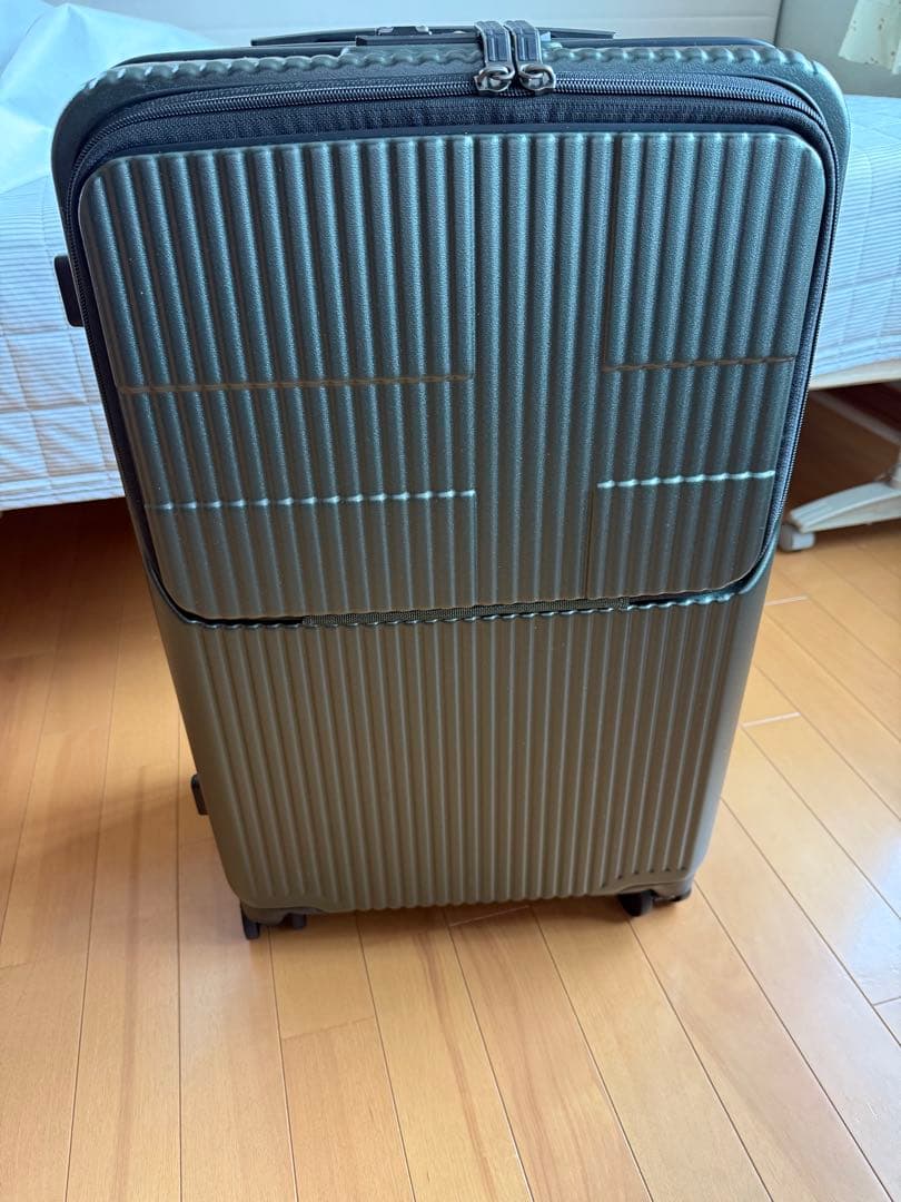 新品【イノベーター】スーツケースEXTREME INV60 62L TSAロック