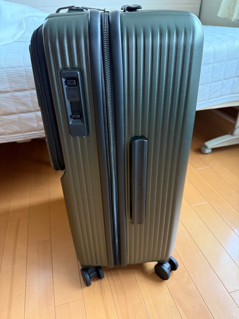 新品【イノベーター】スーツケースEXTREME INV60 62L TSAロック