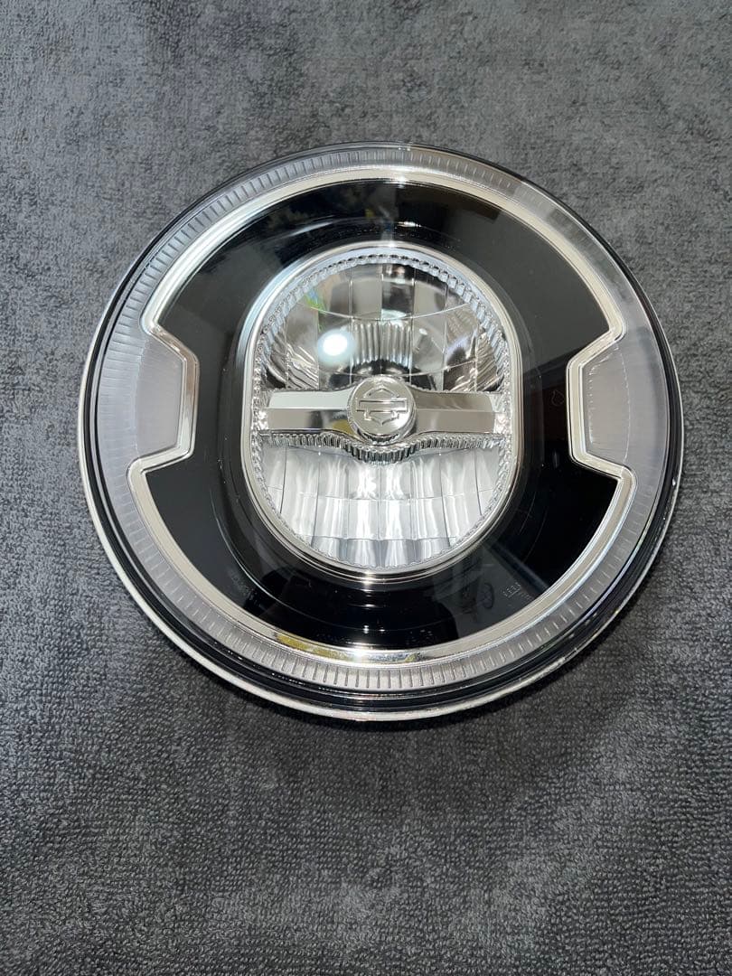 ハーレーダビッドソン純正 7インチ デイメーカーシグネチャーLEDヘッドライト